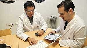 Responsables de Red Ebersalud manejan sus aplicaciones móviles sanitarias. :: ARMANDO MÉNDEZ